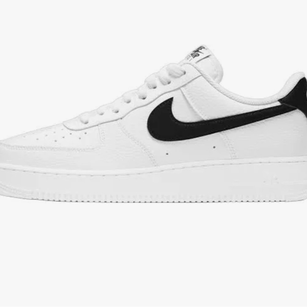 NEW Nike Air Force 1 ‘07